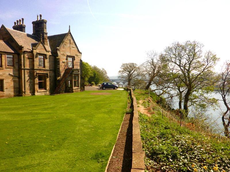 バーウィック・アポン・ツイード Castle Vale House Bed & Breakfast エクステリア 写真